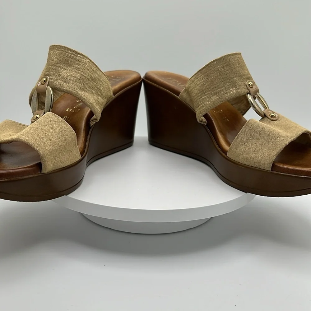 ITALIAN SHOEMAKERS Gold Strap Wedge Sandals, Size 8.5